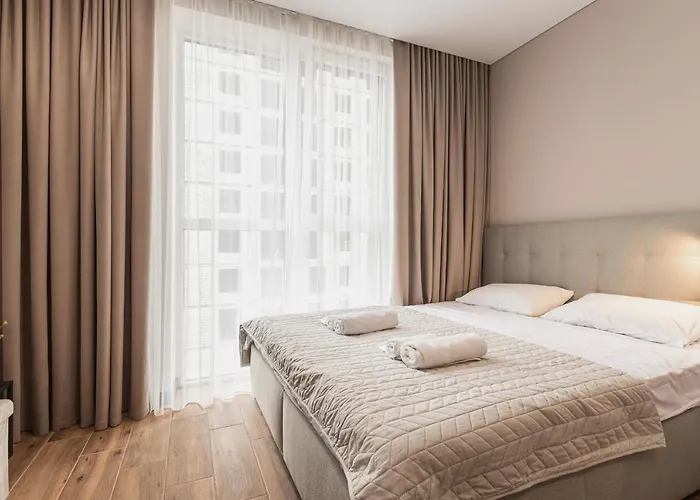 Aura Home