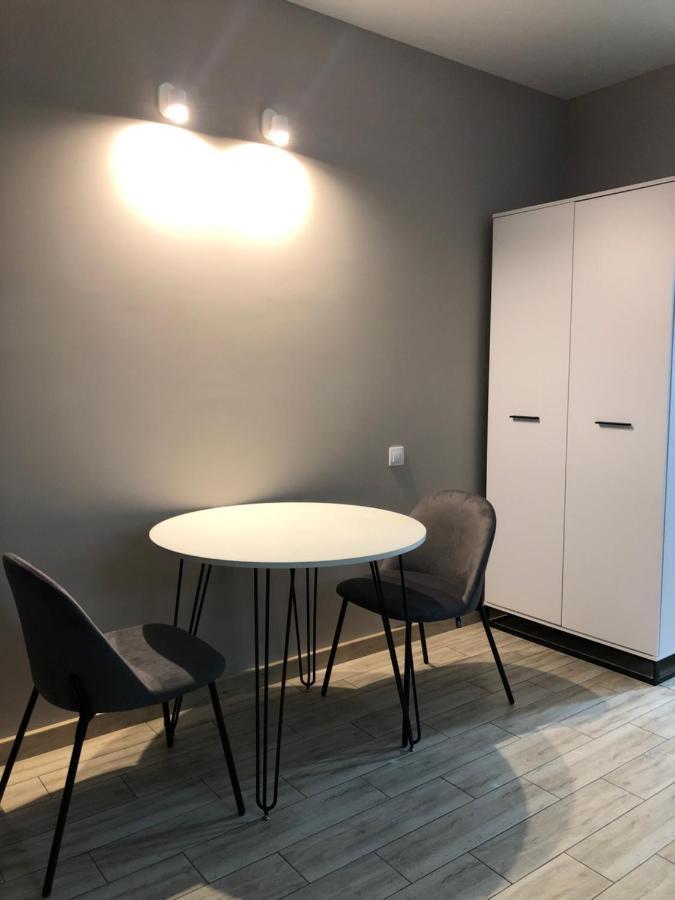 Apartment Aura