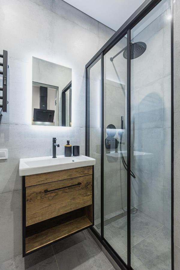 Apartment Aura *