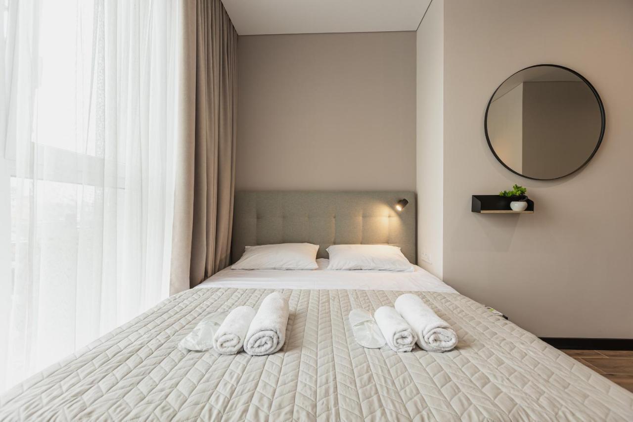 Aura Apartment *