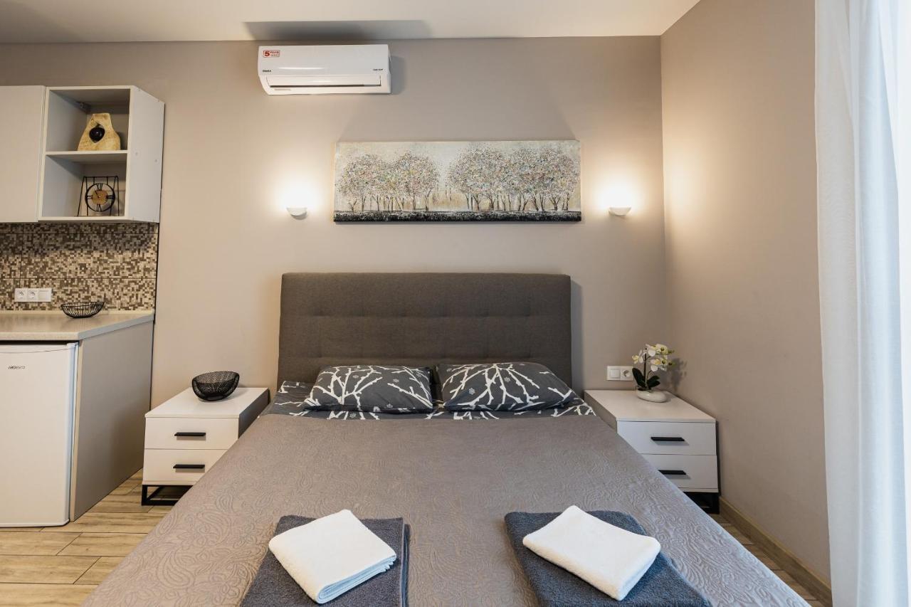 Apartment Aura